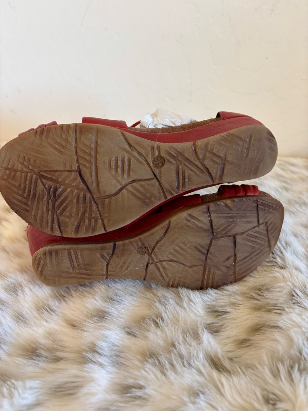 Miz Mooz Red Sandals 36 - Picture 5 of 5